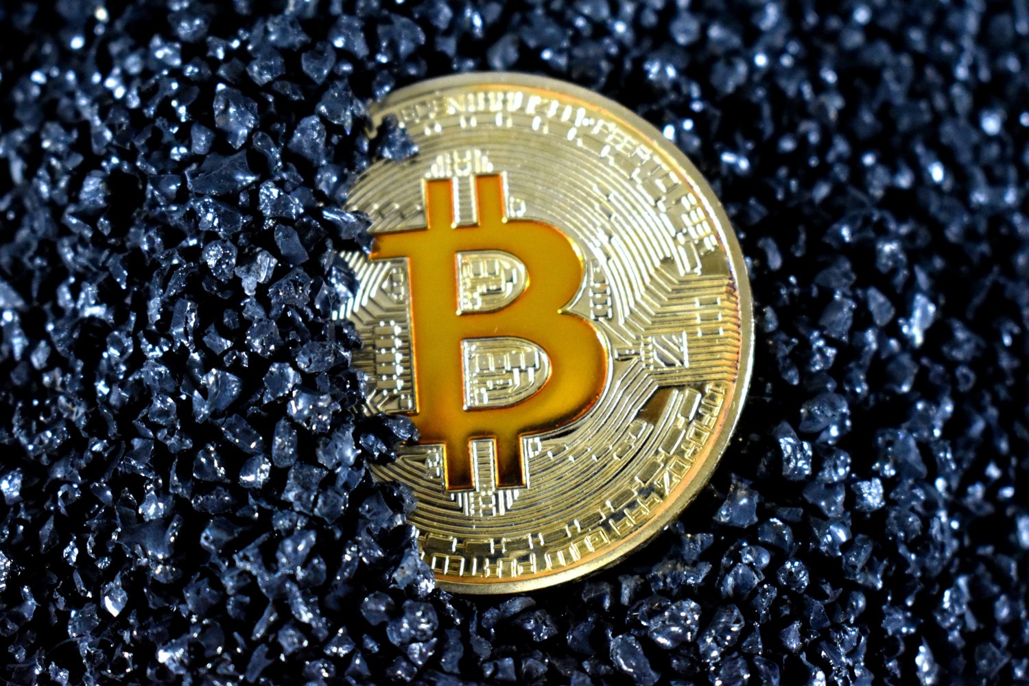 Bitcoin, cryptocurrency, digital currency