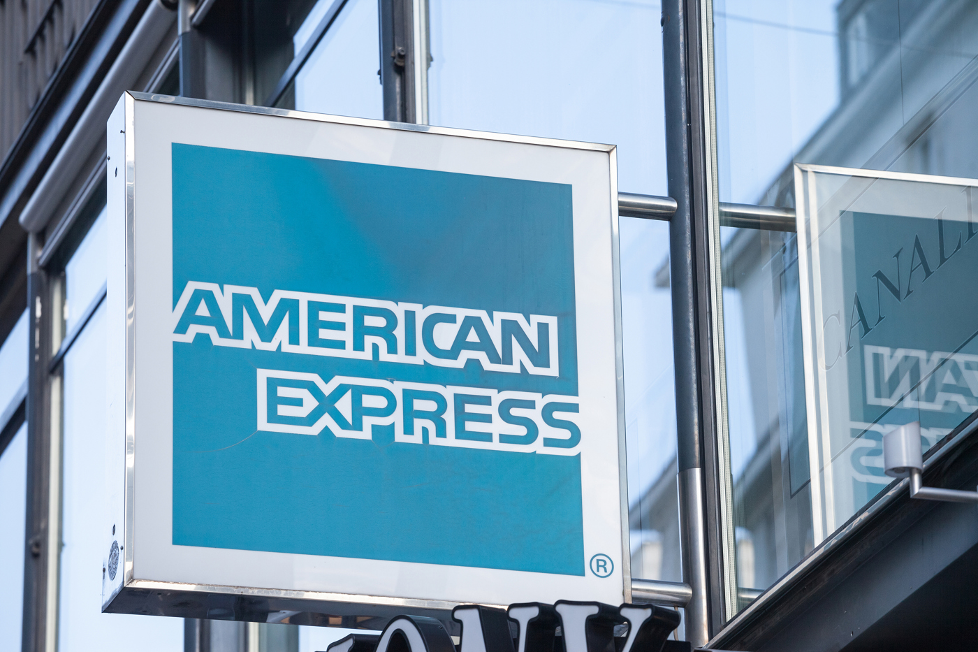 American Express shares, AXP shares, Amex shares
