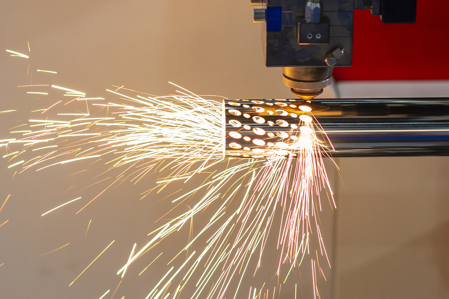 Steel Stock Plummets On Dismal Quarterly Outlook Steel Stock Plummets On Dismal Quarterly Outlook